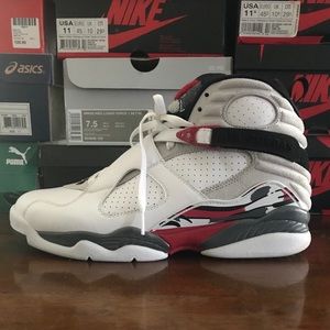 Air Jordan 8 “Bugs Bunny”